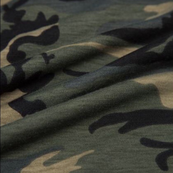 Lace up Camo Shirt - Picture 4 of 4